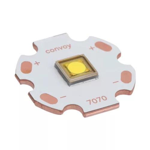 Svetilka Convoy L21A z LED F150R, toplo svetlobo, svetilnostjo 5000 lumnov in dometom približno 1100 m