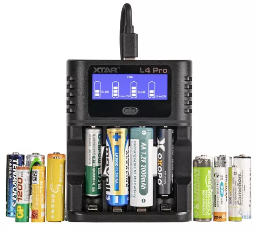  XTAR L4 Pro pametni polnilec za AA/AAA 1,2V NI-MH in 1,5V litijeve baterije
