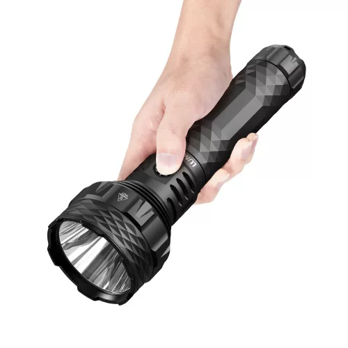 Svetilka Lumintop PK90 z močjo 5600 lumnov in dosegom 1500 m